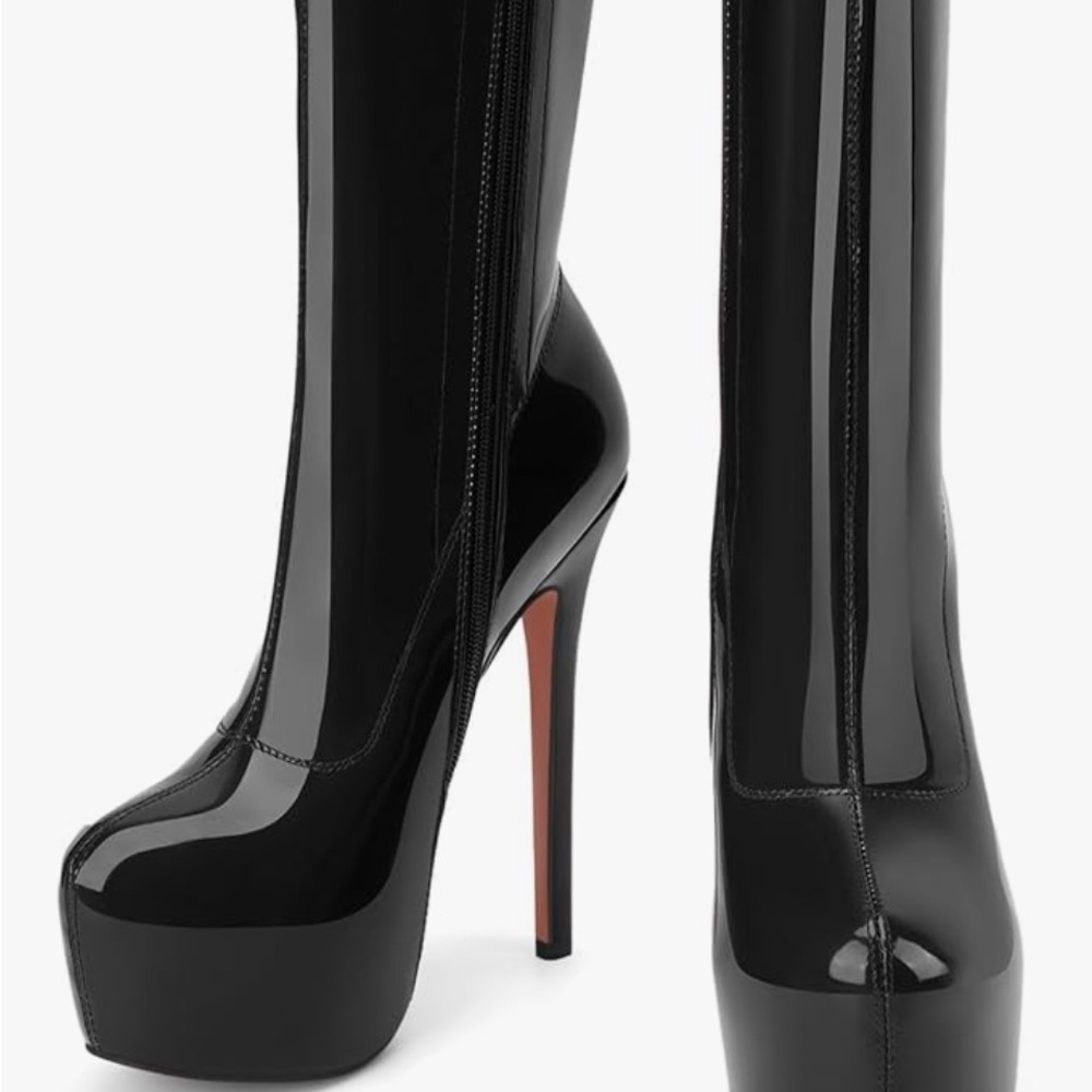 Elegant Black High-Heeled Boots
